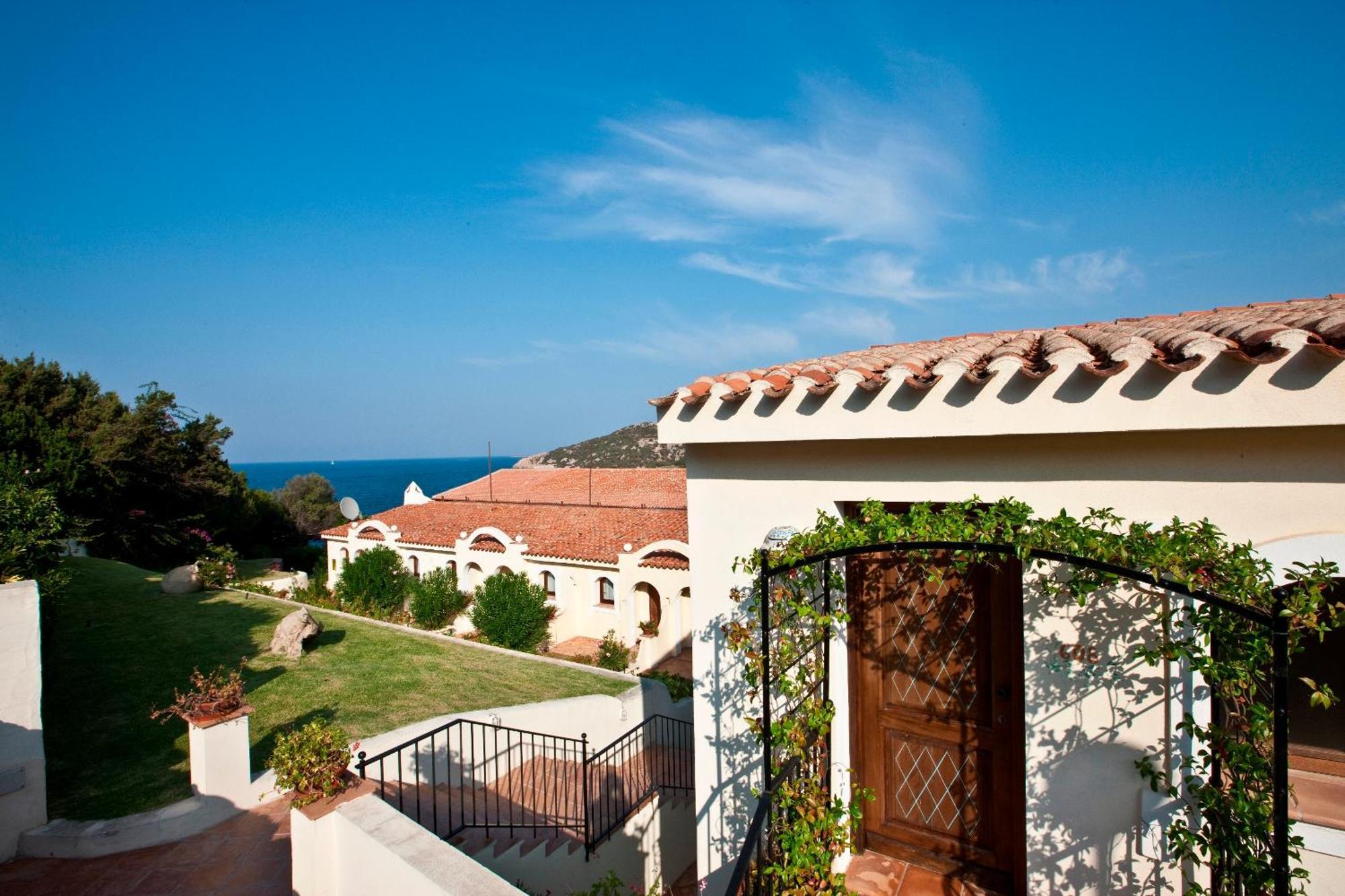Club Baja Sardinia